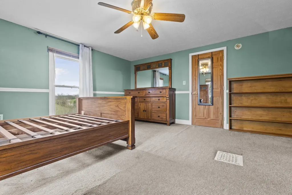 2282 Kentucky Highway 1032 Berry KY 41003