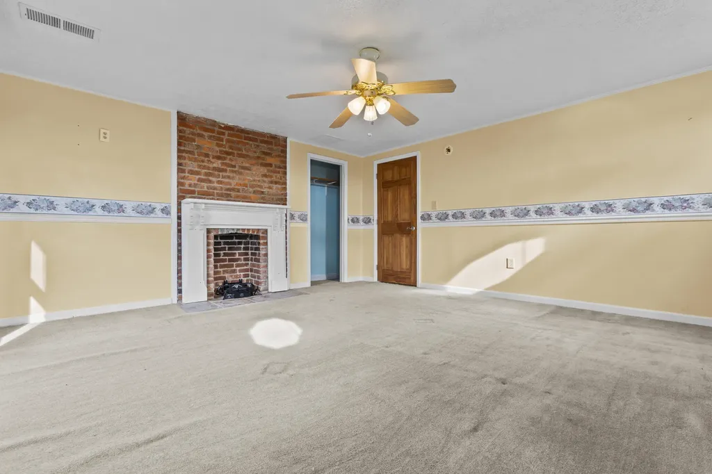 2282 Kentucky Highway 1032 Berry KY 41003