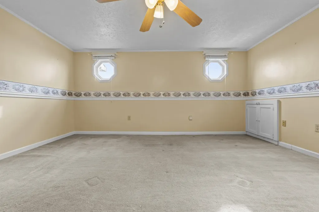 2282 Kentucky Highway 1032 Berry KY 41003