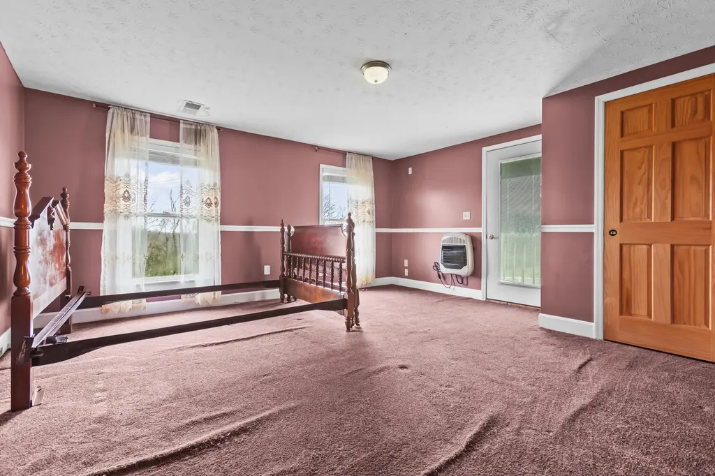 2282 Kentucky Highway 1032 Berry KY 41003