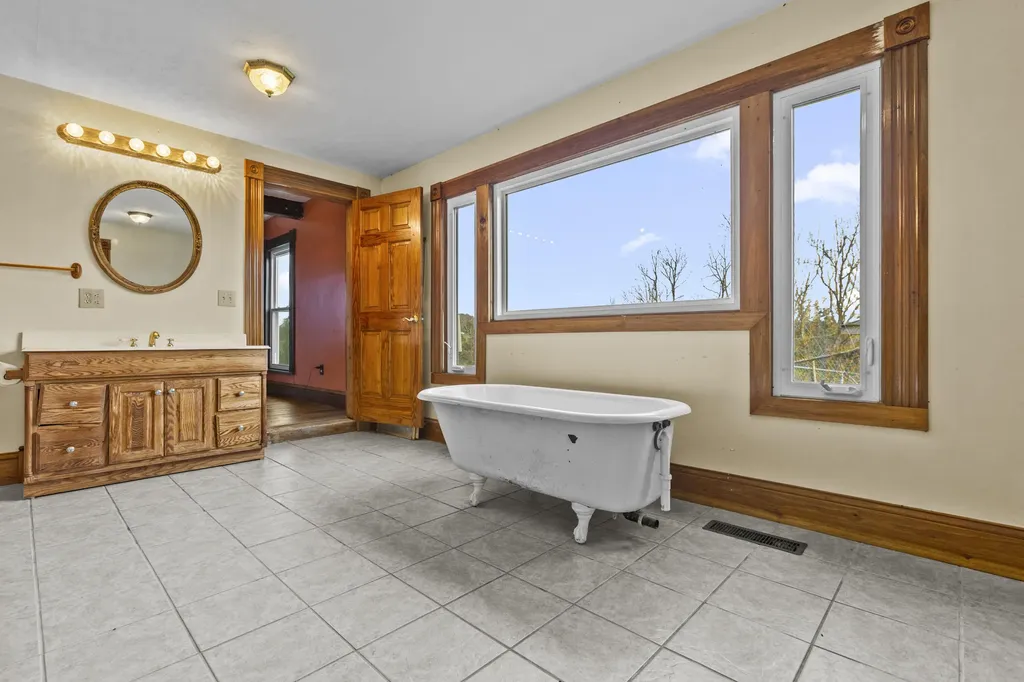 2282 Kentucky Highway 1032 Berry KY 41003