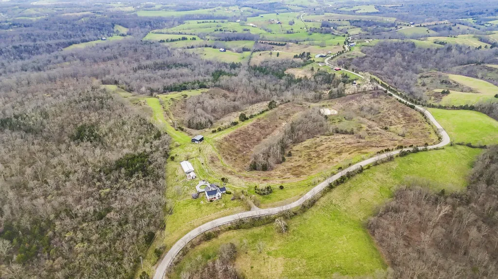 2282 Kentucky Highway 1032 Berry KY 41003