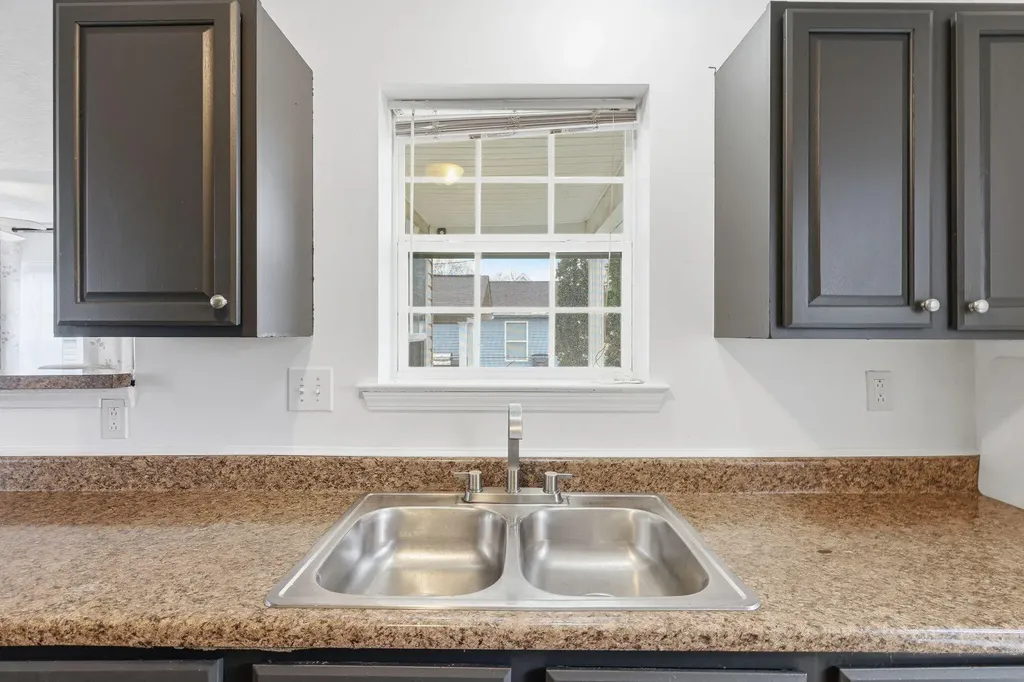 450 Ash Street Lexington KY 40508