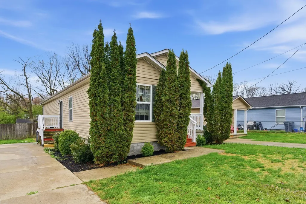 450 Ash Street Lexington KY 40508