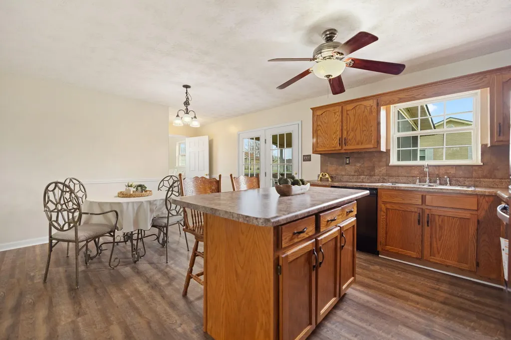 3037 Clear Springs Drive London KY 40744