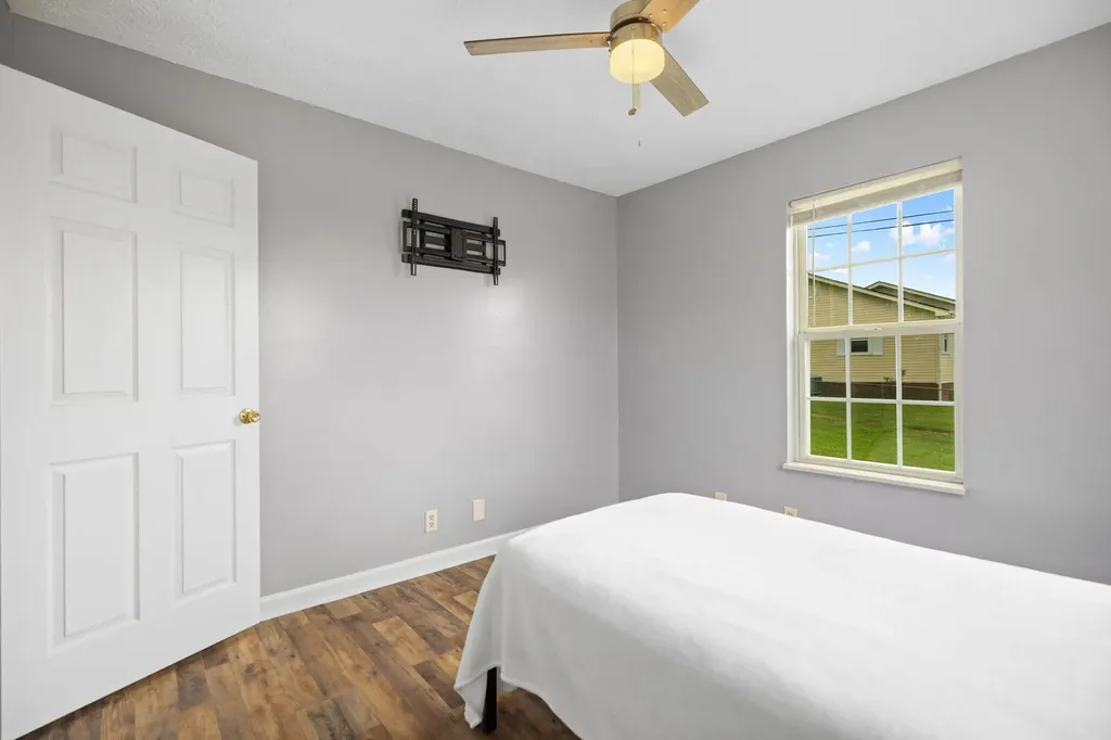 3037 Clear Springs Drive London KY 40744