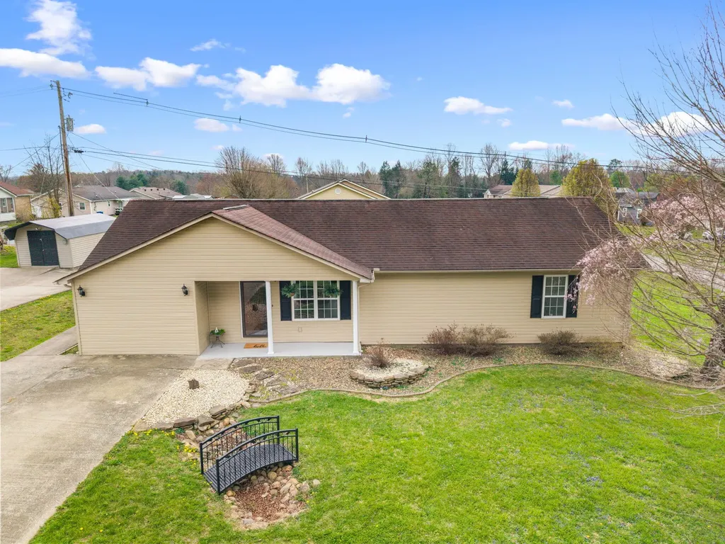 3037 Clear Springs Drive London KY 40744