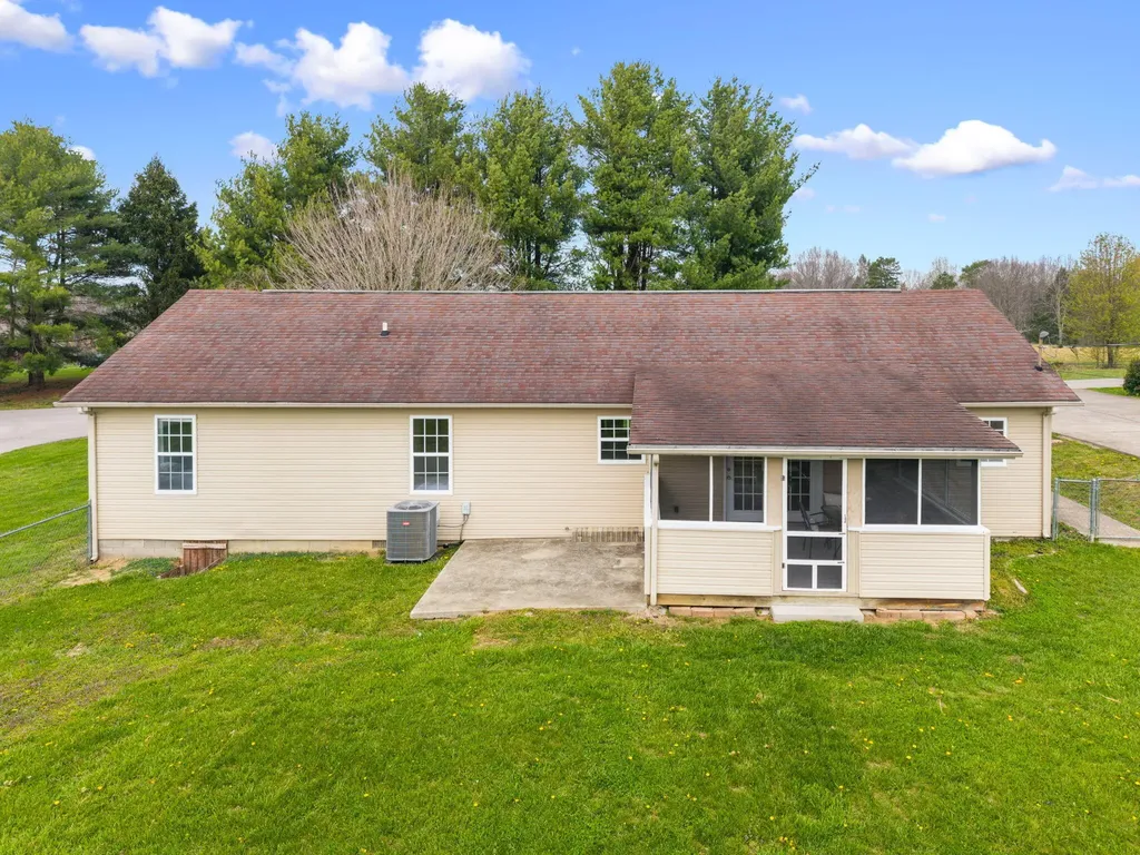 3037 Clear Springs Drive London KY 40744