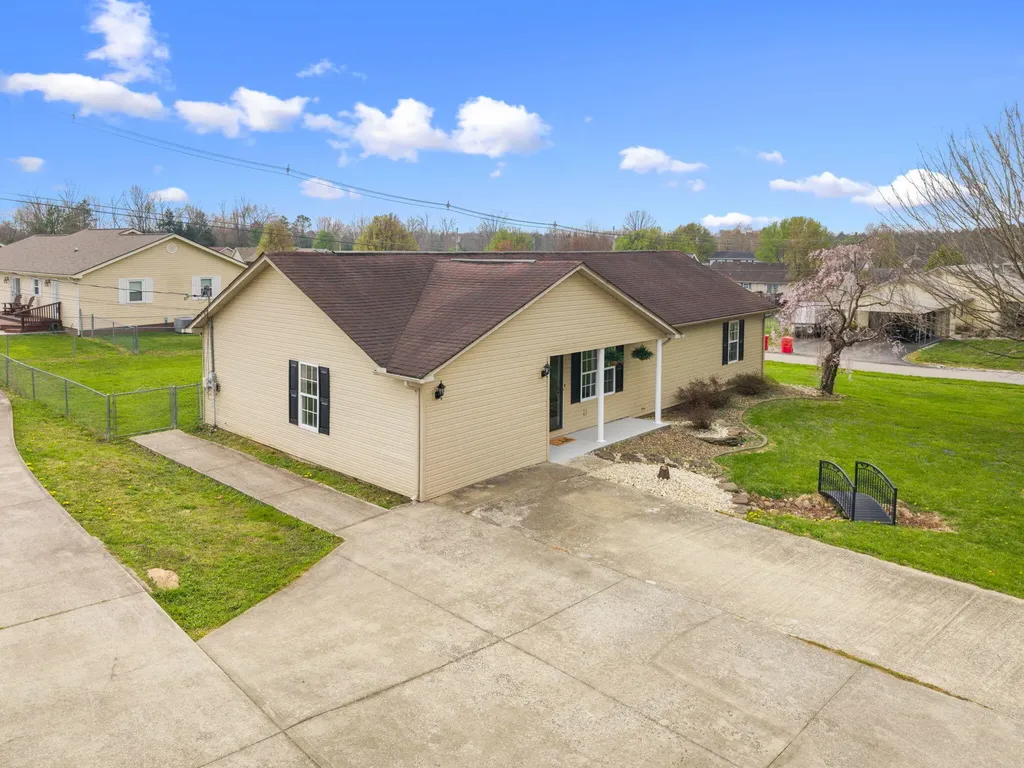 3037 Clear Springs Drive London KY 40744