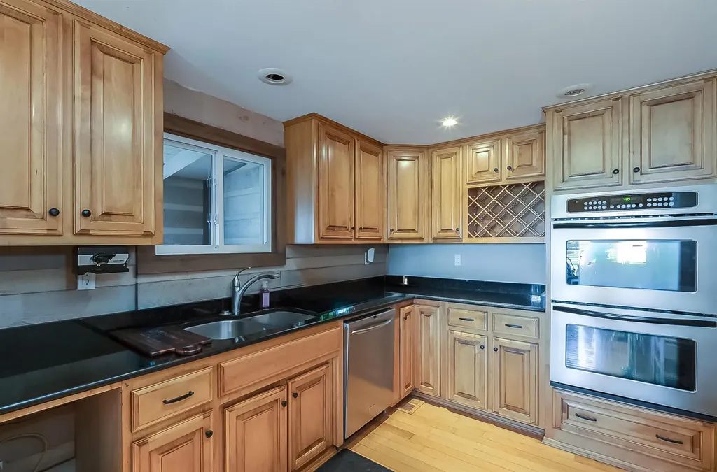 2305 Harrodsburg Road Lawrenceburg KY 40342