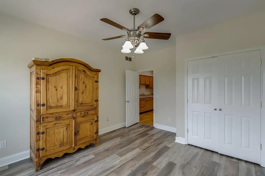 2305 Harrodsburg Road Lawrenceburg KY 40342
