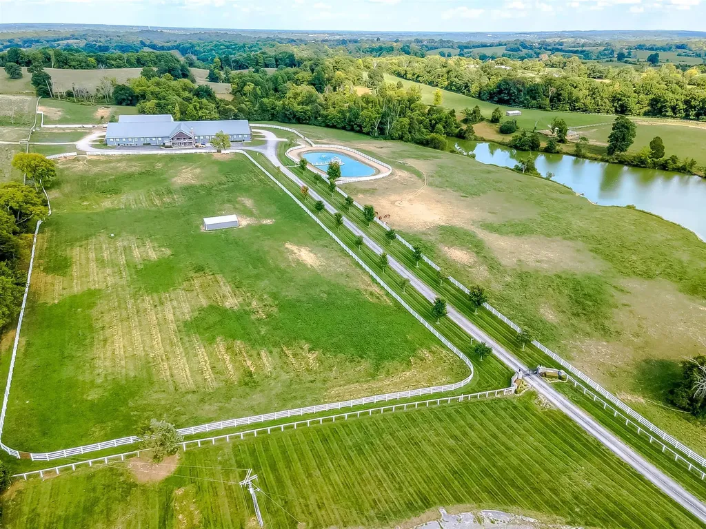 2305 Harrodsburg Road Lawrenceburg KY 40342