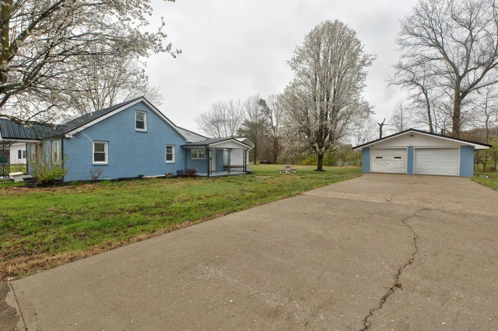 7700 Levee Road Jeffersonville KY 40337