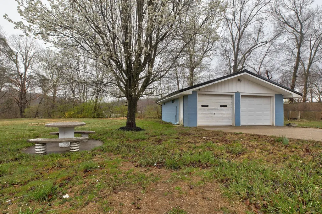 7700 Levee Road Jeffersonville KY 40337