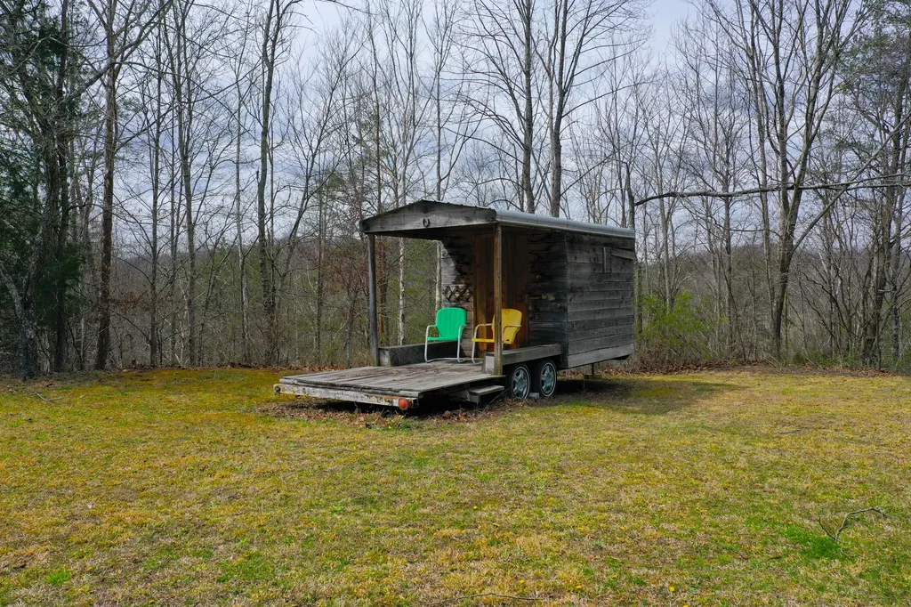 2062 Raccoon Creek Road London KY 40741
