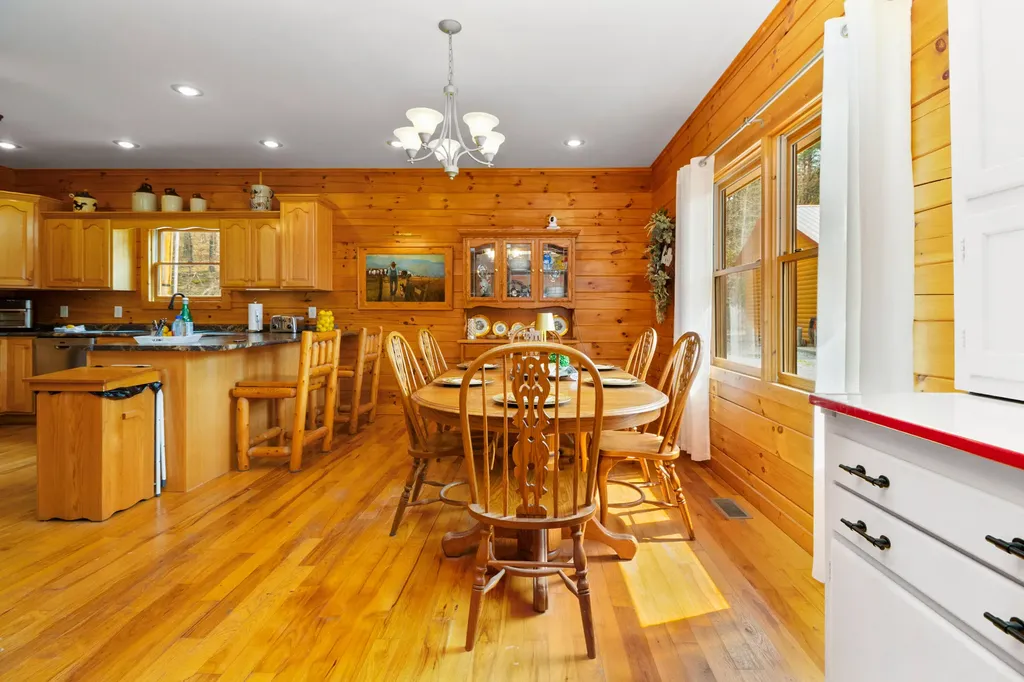 2062 Raccoon Creek Road London KY 40741