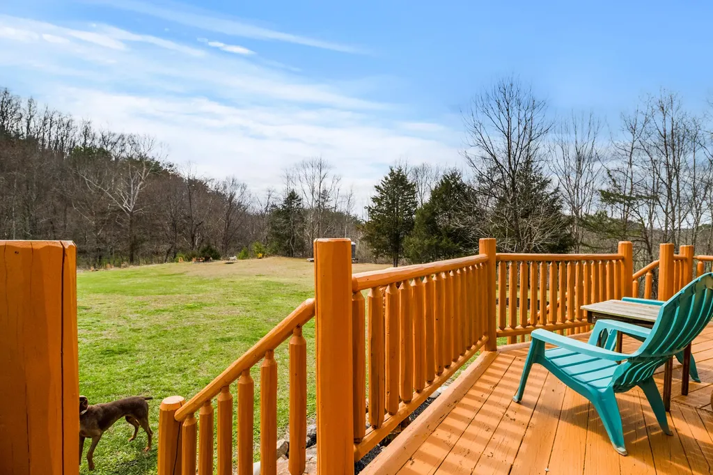 2062 Raccoon Creek Road London KY 40741