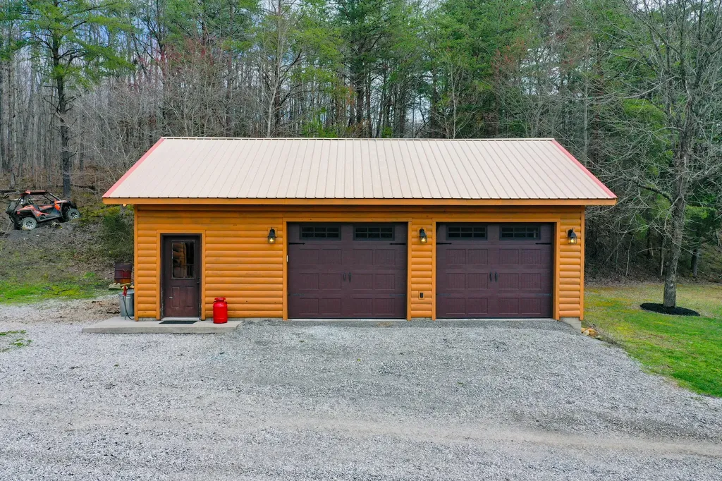 2062 Raccoon Creek Road London KY 40741