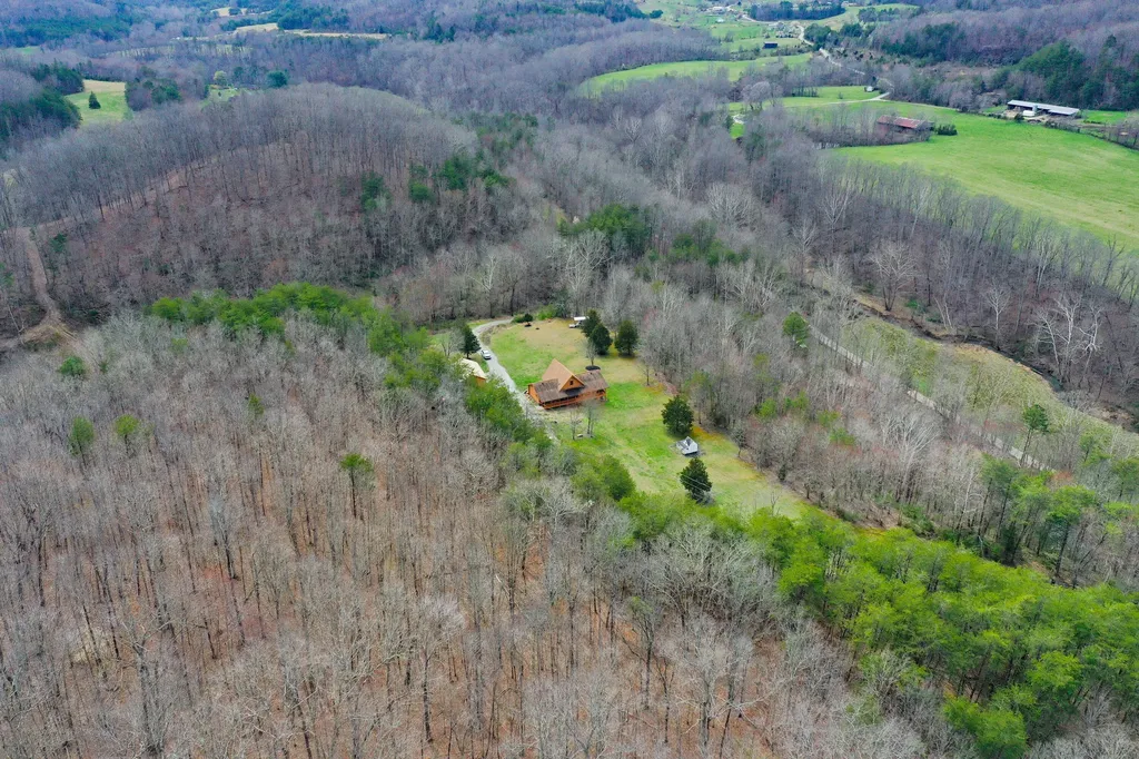 2062 Raccoon Creek Road London KY 40741
