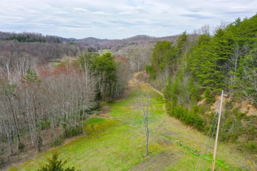 2062 Raccoon Creek Road London KY 40741