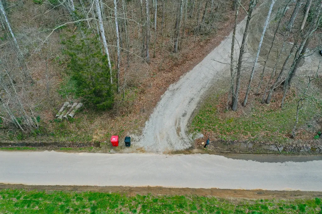 2062 Raccoon Creek Road London KY 40741