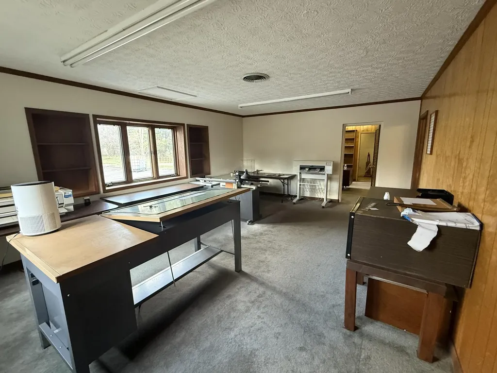 4348 S Laurel Road London KY 40744