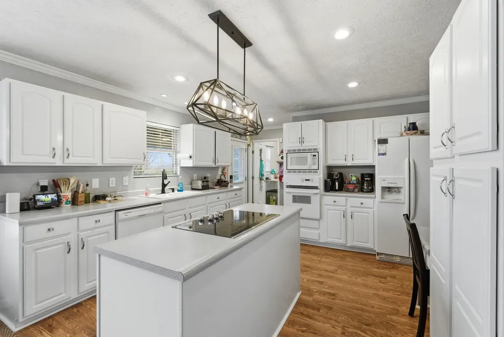 126 Coal Ridge Lane Georgetown KY 40324