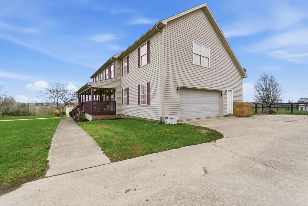 126 Coal Ridge Lane Georgetown KY 40324