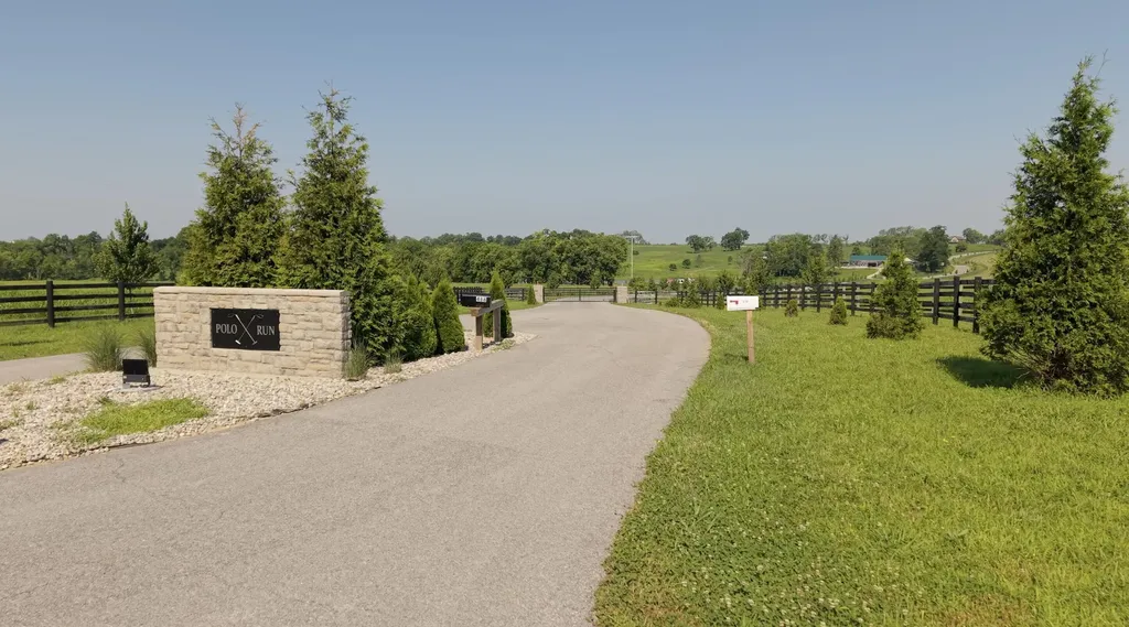 518 Polo Run Lane Versailles KY 40383