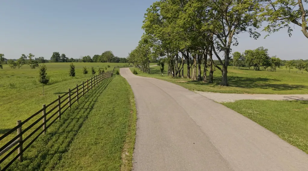 518 Polo Run Lane Versailles KY 40383