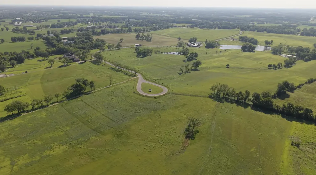 518 Polo Run Lane Versailles KY 40383