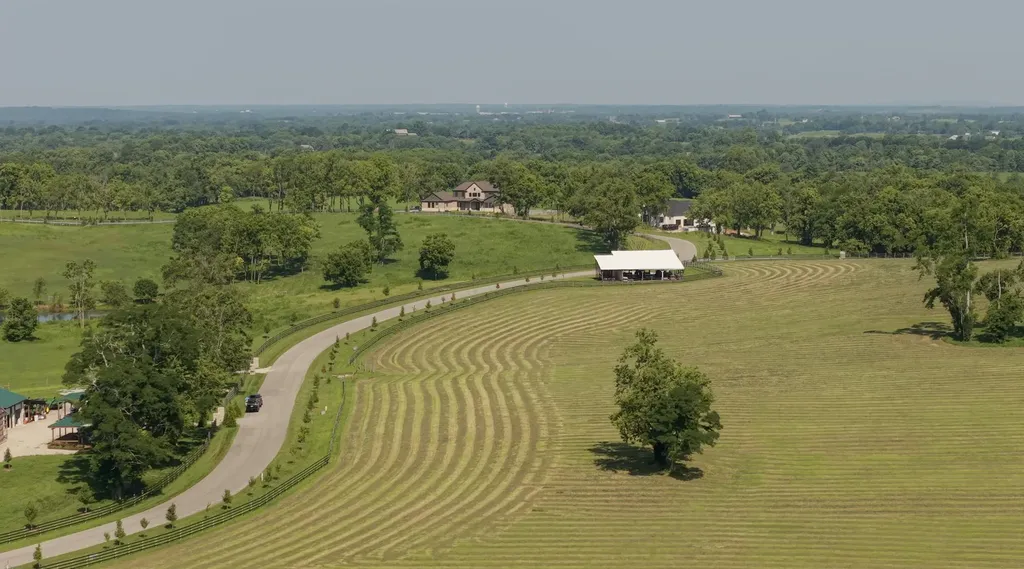 518 Polo Run Lane Versailles KY 40383