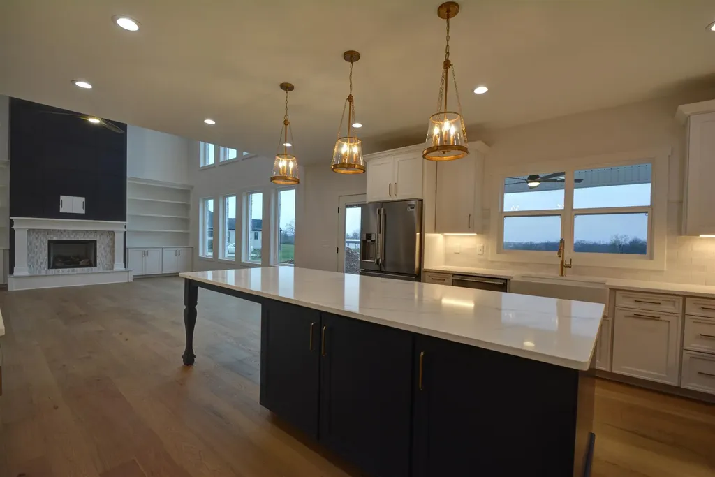 518 Polo Run Lane Versailles KY 40383