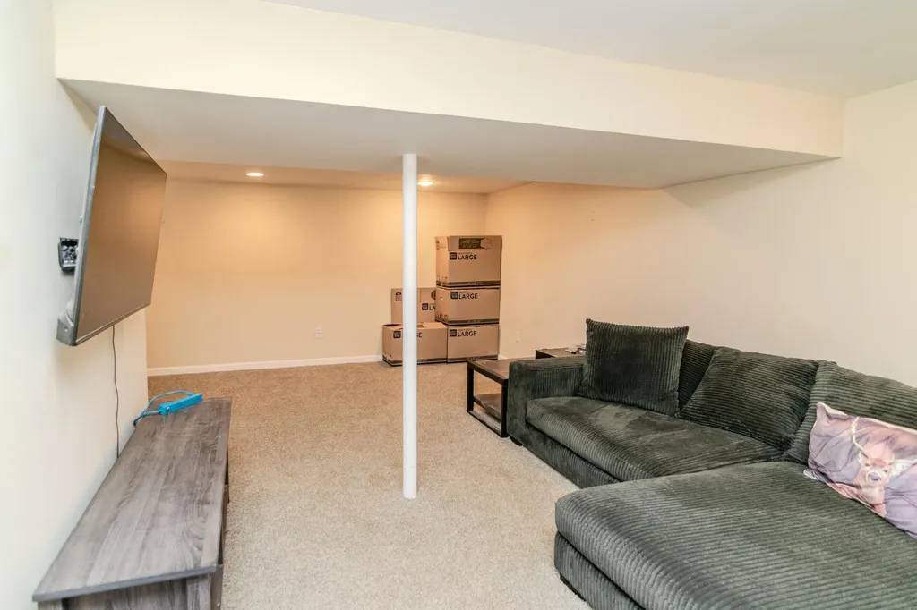 9163 Blueridge Drive Covington KY 41017