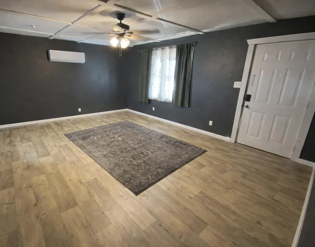 130 Short Street Rockholds KY 40759
