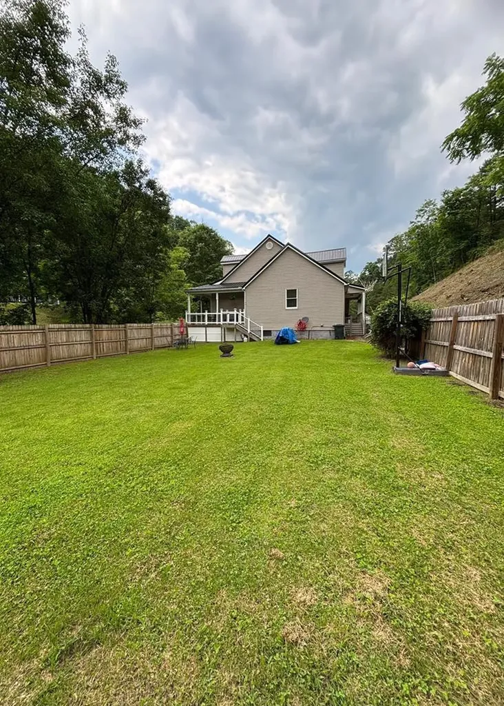 1082 Caudill Fork Road Staffordsville KY 41256