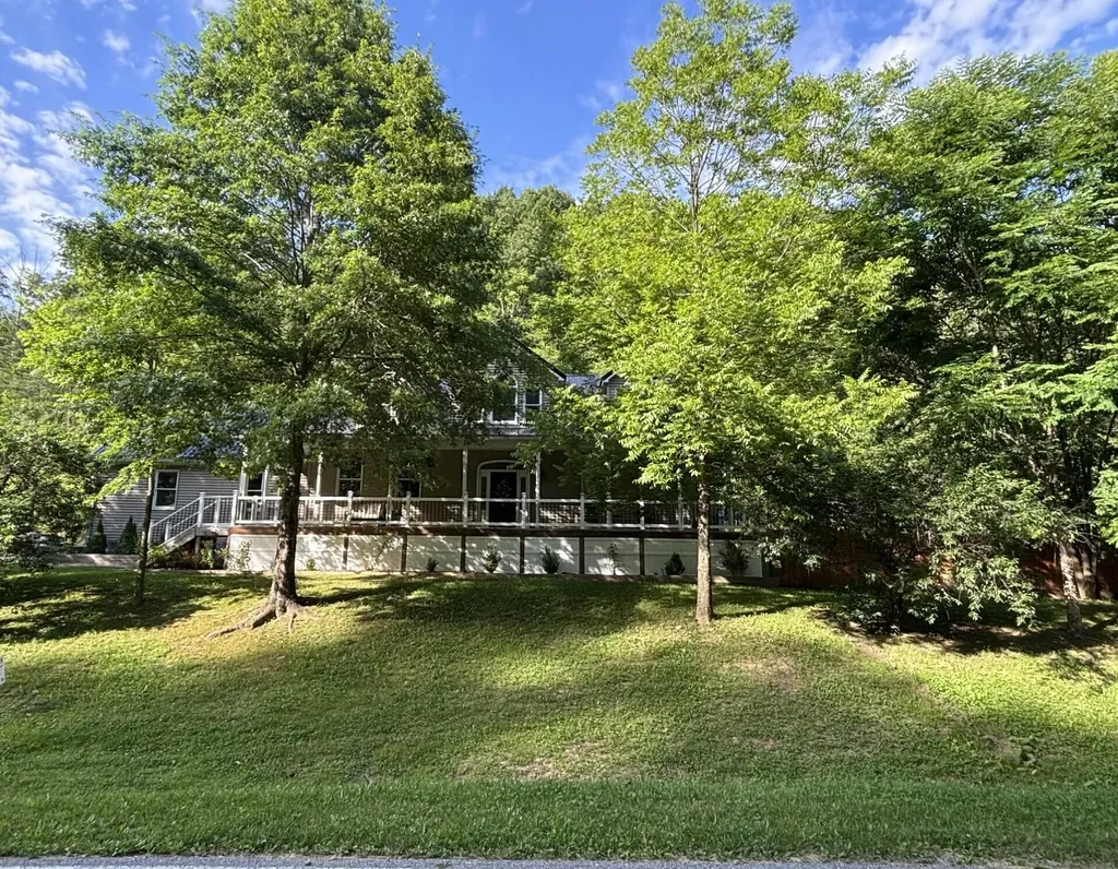 1082 Caudill Fork Road Staffordsville KY 41256