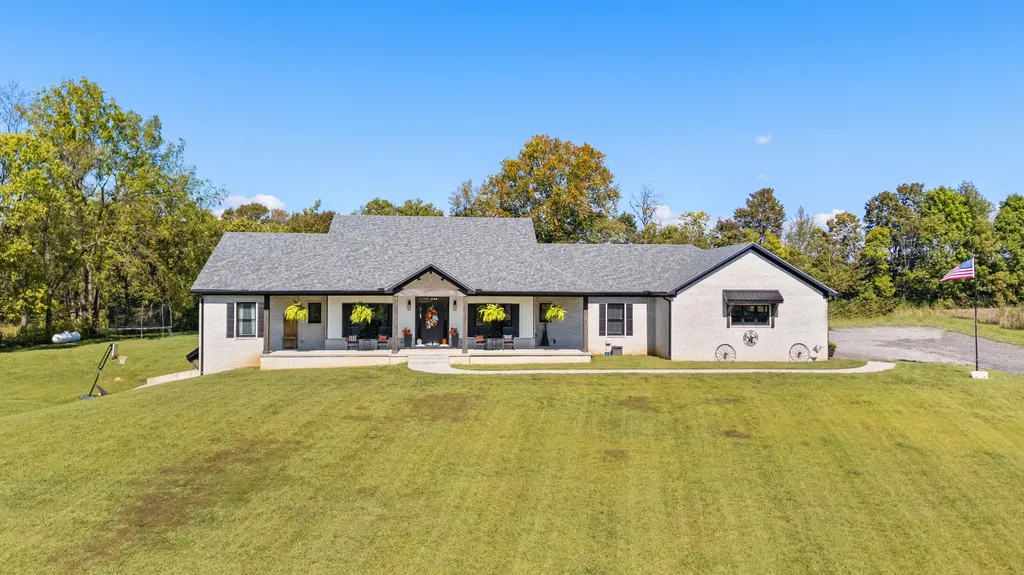 7210 Ecton Road Winchester KY 40391