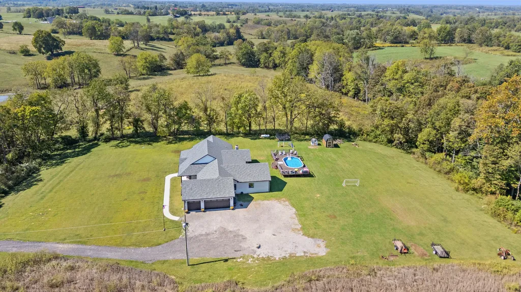7210 Ecton Road Winchester KY 40391