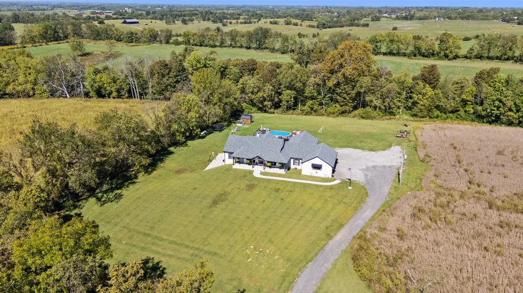 7210 Ecton Road Winchester KY 40391