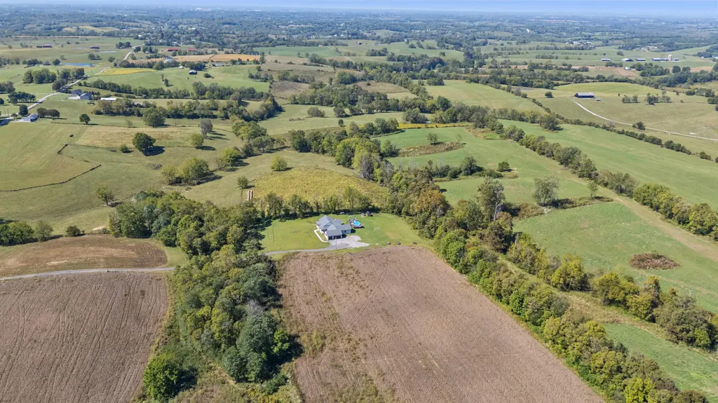 7210 Ecton Road Winchester KY 40391