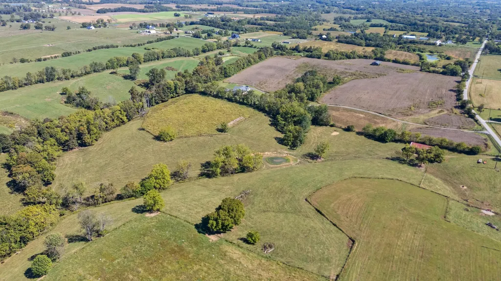 7210 Ecton Road Winchester KY 40391