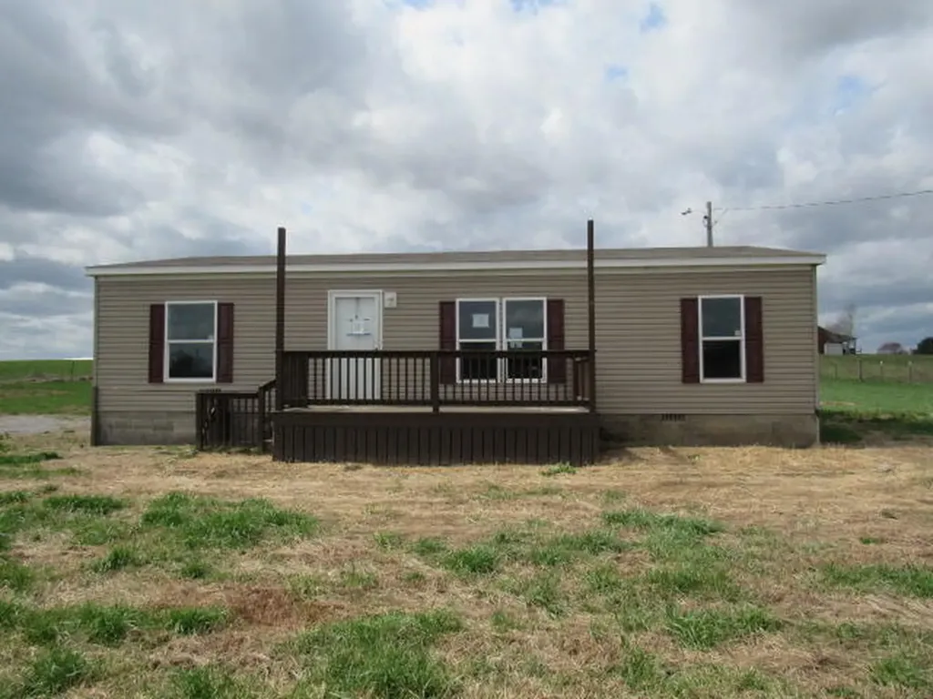 1011 Ed Padgett Road Waynesburg KY 40489