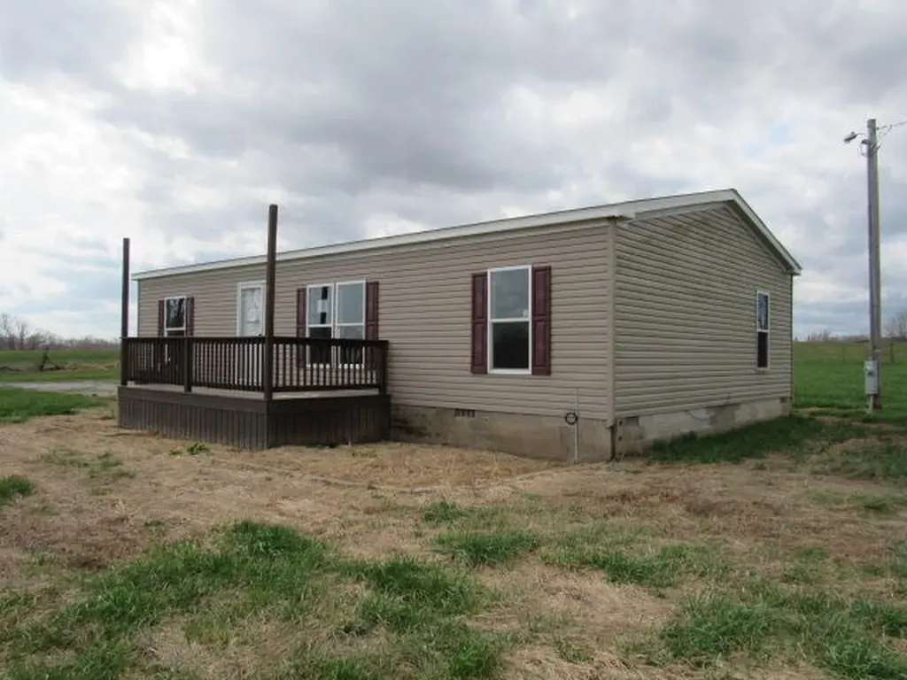 1011 Ed Padgett Road Waynesburg KY 40489