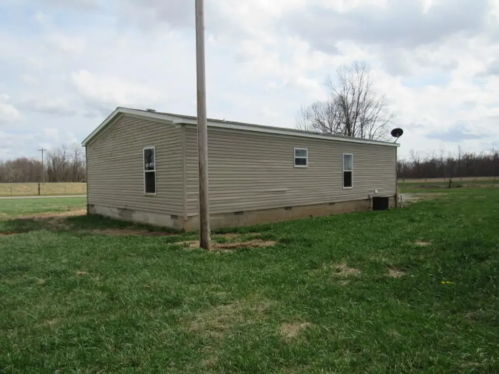 1011 Ed Padgett Road Waynesburg KY 40489
