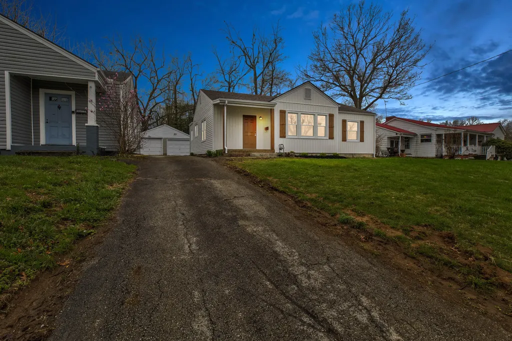20 Maysville Avenue Mt Sterling KY 40353