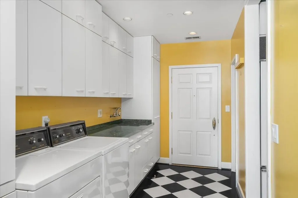 111 Woodland Avenue Lexington KY 40502