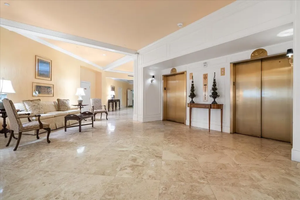111 Woodland Avenue Lexington KY 40502
