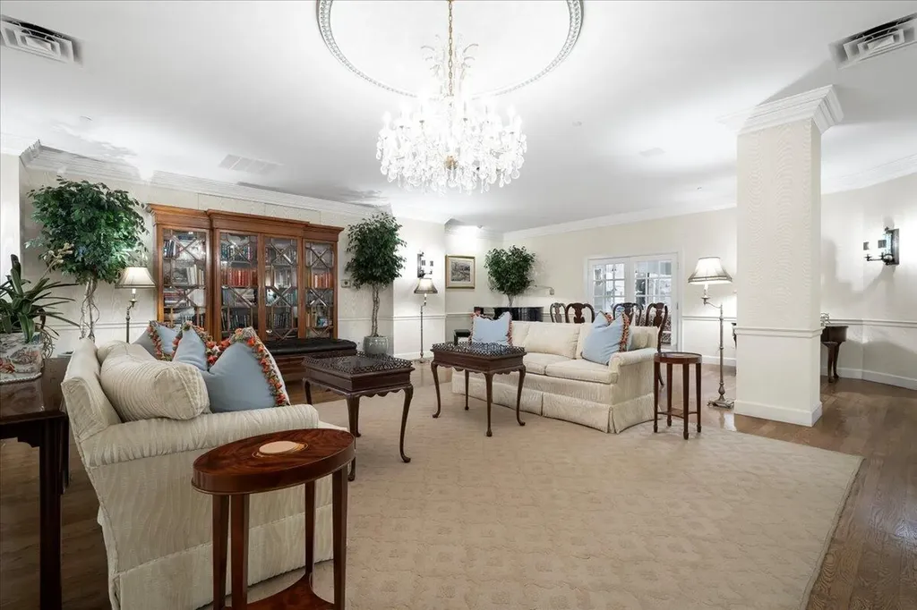 111 Woodland Avenue Lexington KY 40502