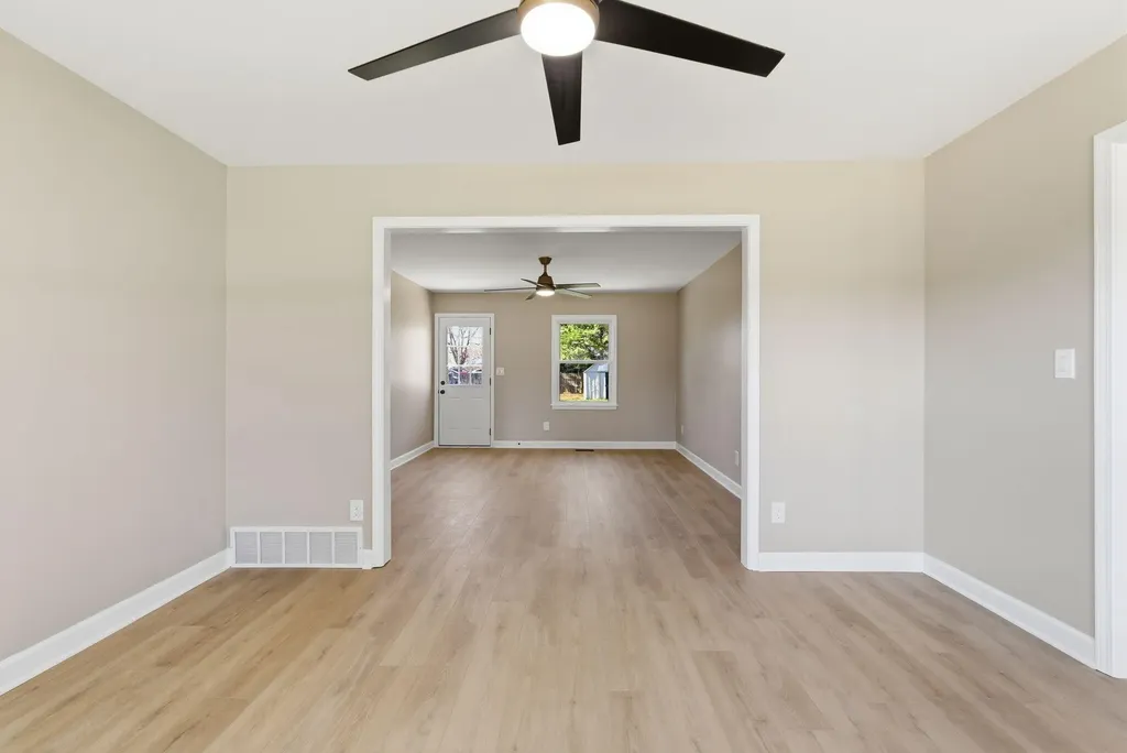 102 Bayberry Road Versailles KY 40383